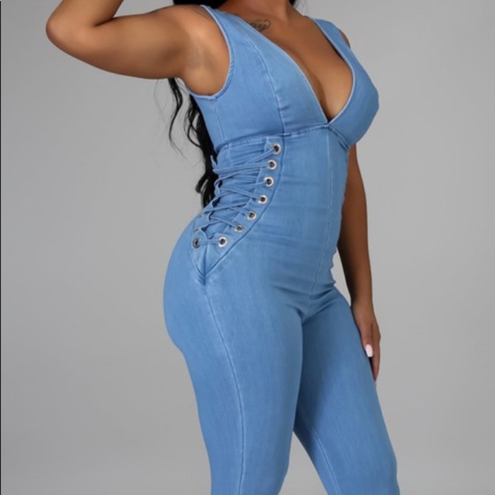 All New Women’s Sleeveless V Denim Jumpsuit